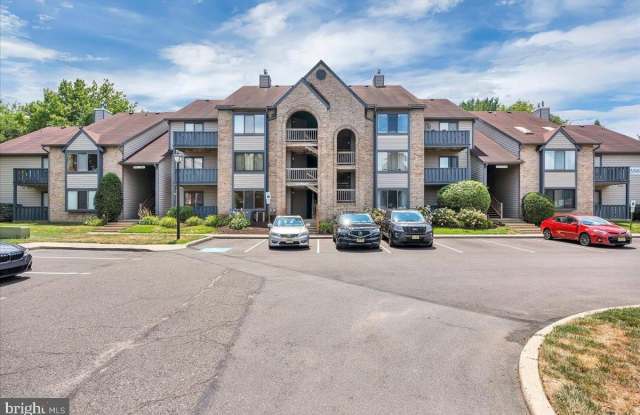 5512-B ABERDEEN Drive photos photos