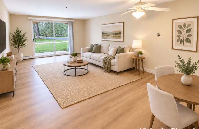 Recently Renovated River View Condo w/ Pool, Tennis, Storage & Garage Gallery 1