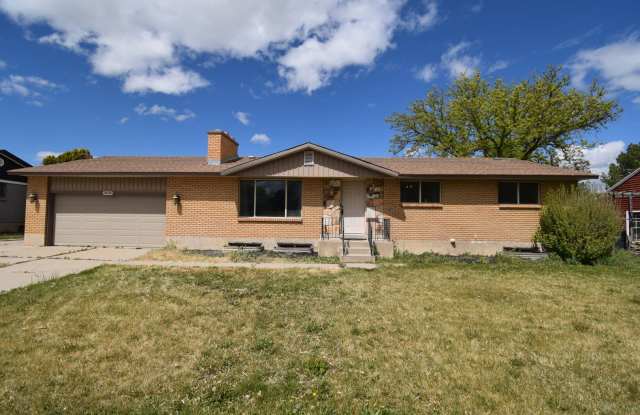 Updated 5 Bed West Valley Gem with Great Layout & Outdoor Living Space!! photos photos Updated 5 Bed West Valley Gem with Great Layout & Outdoor Living Space!! photos photos
