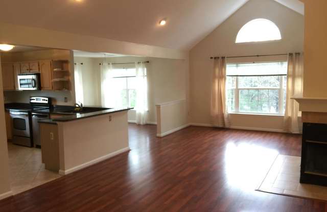 114 KENDRICK PLACE Gallery 2