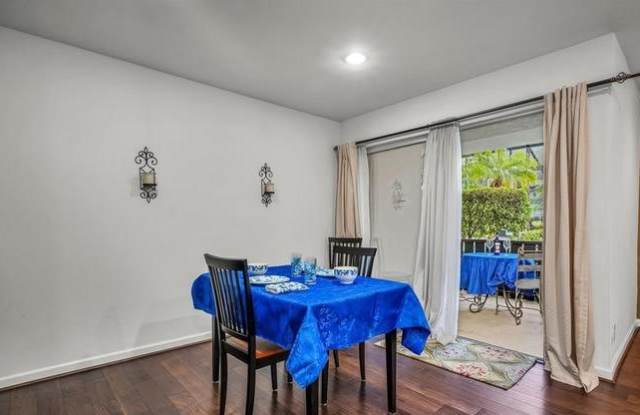18645 Hatteras St Unit 305 Gallery 4