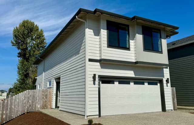 COMING NOVEMBER Desirable Ridgefield 2022 Beauty with cute playground Gallery 1
