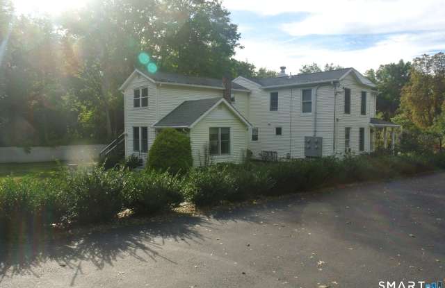 686 Wheelers Farms Road Gallery 1