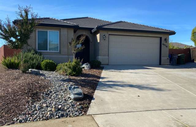 4076 Palm Springs dr - 4076 Palm Springs Drive, Redding, CA 96002