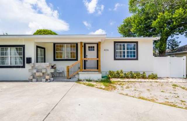 4226 5th Ave N photos photos