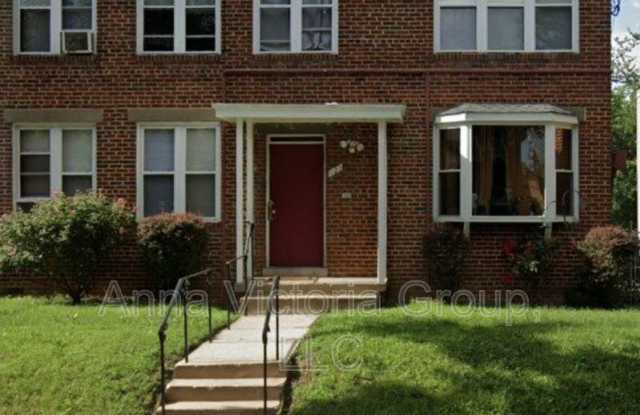 125 Galveston Place Southwest - 2 photos photos