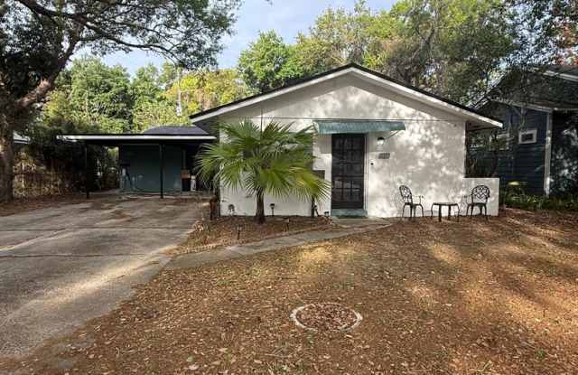 Fully Furnished half duplex in the heart of downtown Orlando photos photos