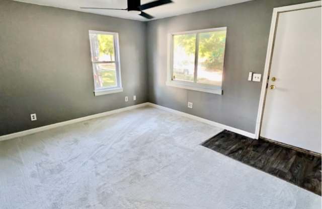3909 West Kearsley Street Gallery 2