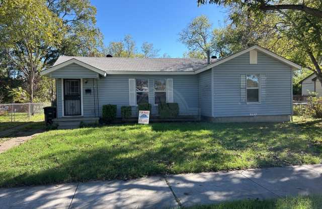 1102 Stewart, Killeen Gallery 1