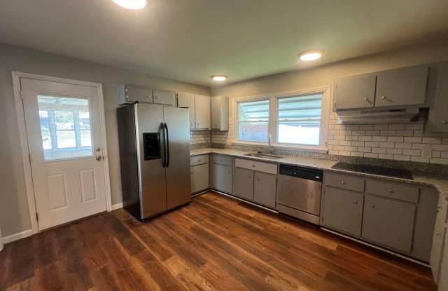 Spacious 4-Bedroom Home in Highly Desirable Neighborhood for in Florissant - Presented By Tiffany Gerling’s Team with Hermann London photos photos