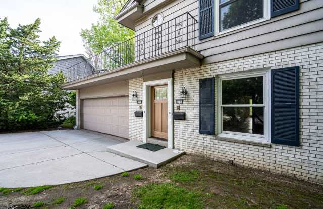 Lake Dr 2 Bedroom 2 Bath Spacious Condo photos photos