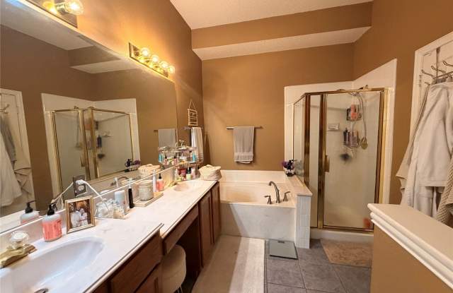 8640 Woodcreek Drive Gallery 4