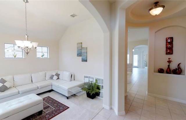11609 Beach Street Gallery 2