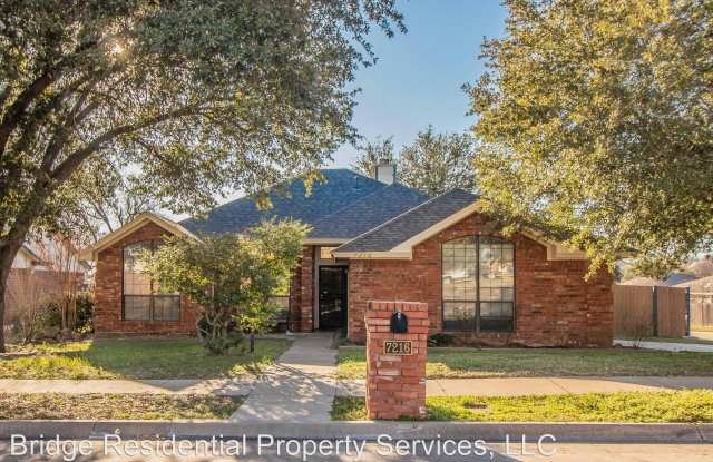 7216 Summerset Dr. - 7216 Summerset Drive, Benbrook, TX 76126