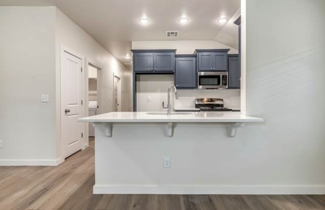 Brand-New 3-Bed Duplex in OKC – Move-In Ready Gallery 3