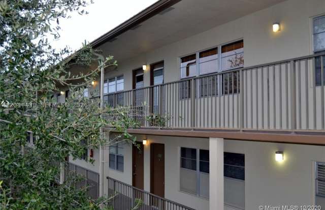 101 SW 132nd Way photos photos