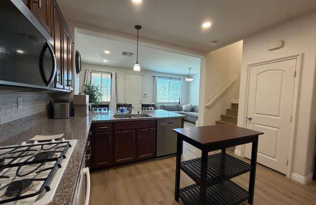 Beautiful 4BR/3.5BA Townhouse in Rancho Cucamonga – Available for Rent **NOVEMBER 1ST 2026** Gallery 4