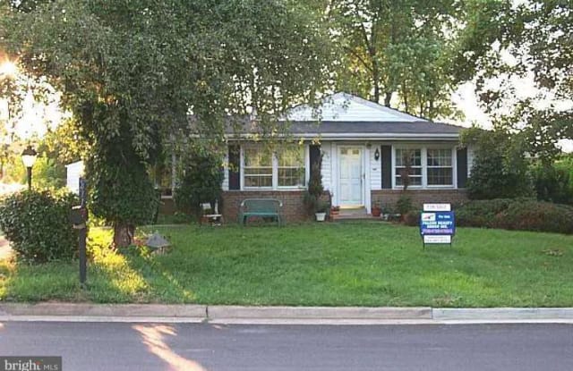411 STERLING BOULEVARD - 411 Sterling Blvd N, Sterling, VA 20164