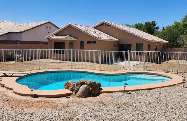 9715 W Kirby Avenue - 9715 West Kirby Avenue, Phoenix, AZ 85353