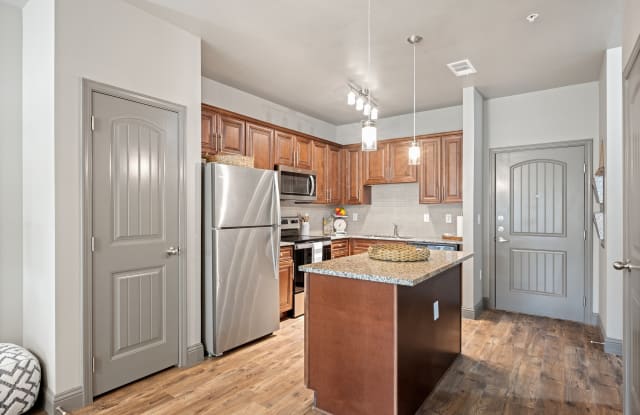 Lake Villas Apartments Gallery 2