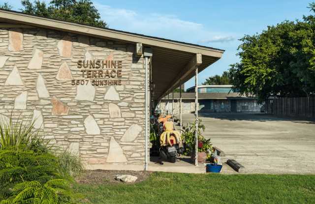 Sunshine Terrace Apts. photos photos