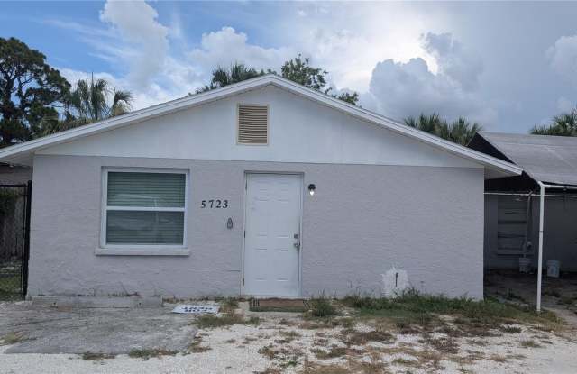 5723 9TH STREET Circle E photos photos