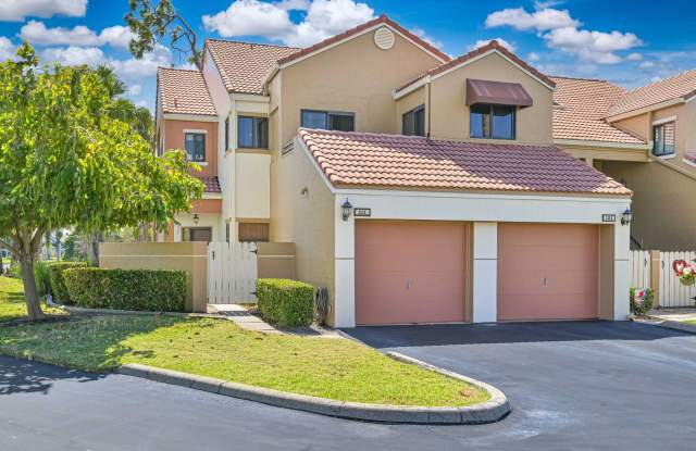 NOW AVAILABLE - First Floor Condo with 1 Car Garage in Eagle Ridge! photos photos