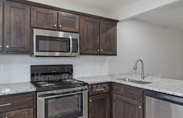 618 N Turner Ave - 618 Turner Avenue, Republic, MO 65738 618 N Turner Ave - 618 Turner Avenue, Republic, MO 65738