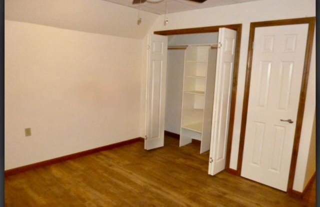 Apartment at Private Home in Grass Valley Gallery 4
