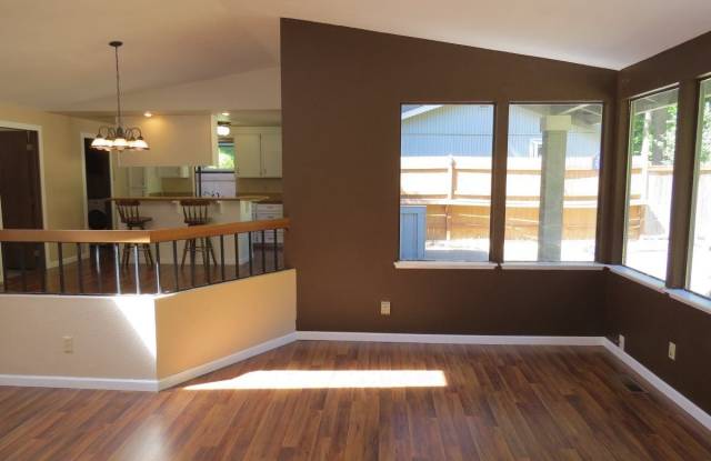 3619 13th Ave Ct NW Gallery 2