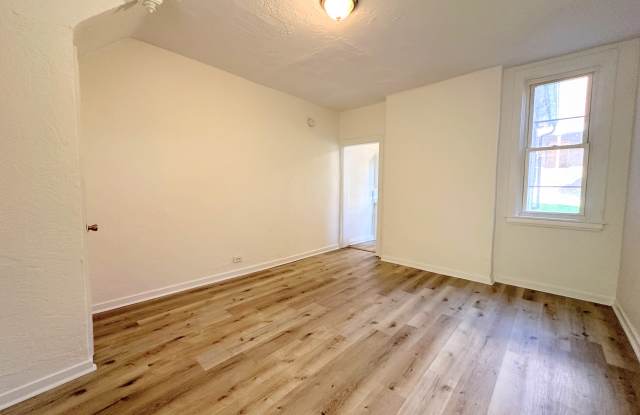 156 Middle Way Gallery 4