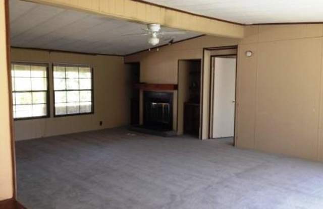 5530 Boggs Drive Gallery 3