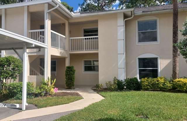 ***FURNISHED ANNUAL OR SEASONAL RENTAL** 2 BED\2 BATH * BEAUTIFUL BERKSHIRE LAKES*** Gallery 4