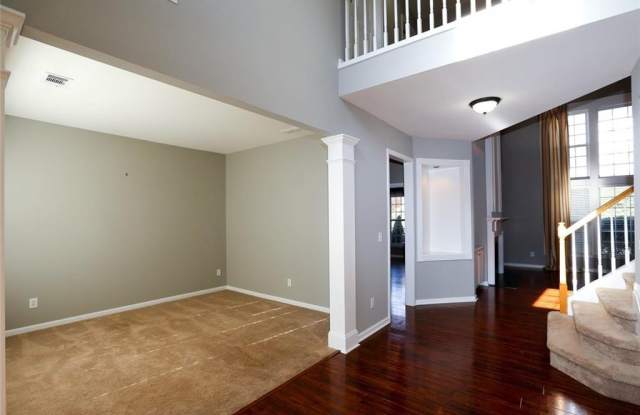 329 Coddington Court Gallery 4