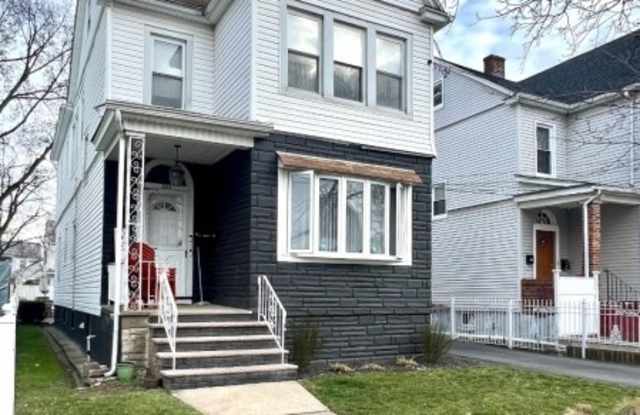 252 Ampere Pkwy Gallery 2
