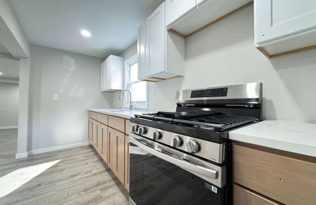 BRAND NEW RENOVATION! Modern 3BR Single Family Home in Hamden! photos photos