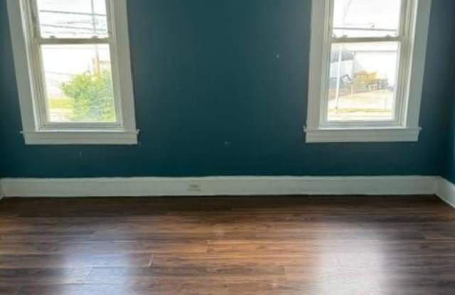 1305 E PATAPSCO Avenue Gallery 2