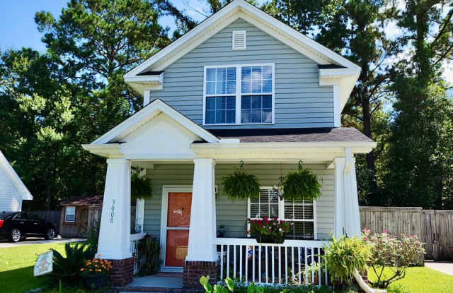 Adorable, well taken care of three bedroom home in Phillips Manor - Mt. Pleasant photos photos