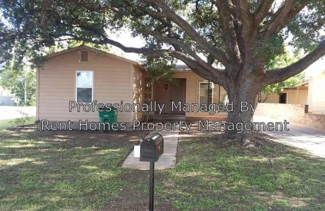 2401 Forest Park Blvd - 2401 Forest Park Ave, San Angelo, TX 76901