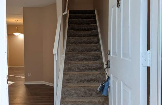 For Rent in Chesapeake-2 Story Townhouse/Condo Gallery 3