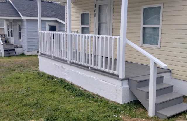 440 Davis Street - 440 Davis Street, Albemarle, NC 28001 440 Davis Street - 440 Davis Street, Albemarle, NC 28001