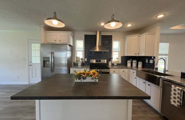 7300 20th Street photos photos