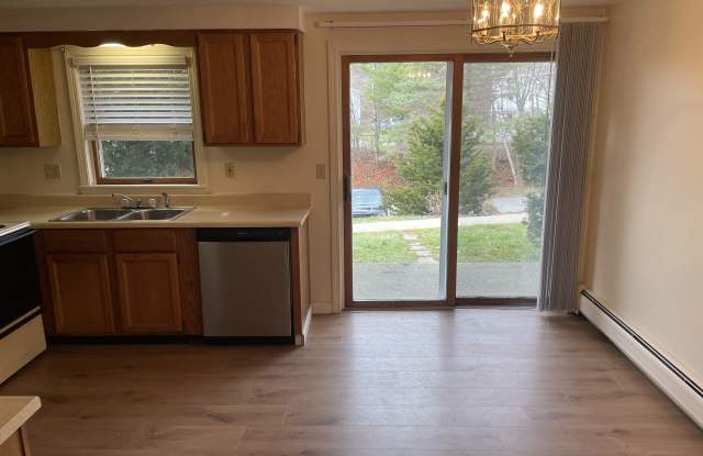 838 State St - 838 State Street, Bangor, ME 04401