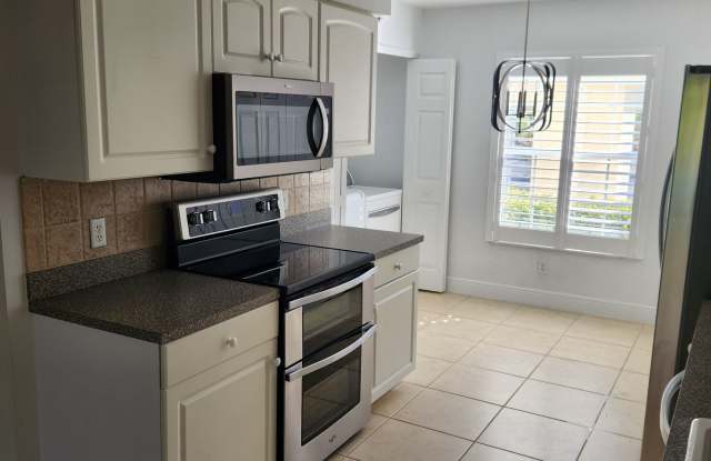 4925 SANDRA BAY photos photos