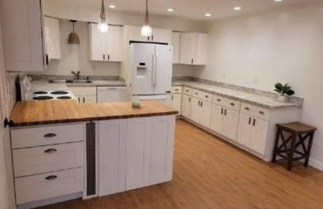 402 Duck Hunter Court Gallery 2