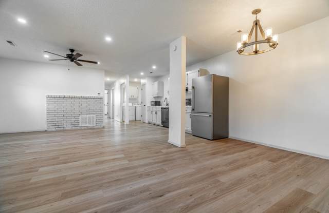 Updated 3-bedroom 1 bath Home in Springdale!! Gallery 4