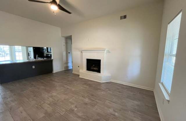 Renovated 3 Bedroom 2 Bath Home for Rent!! Gallery 3