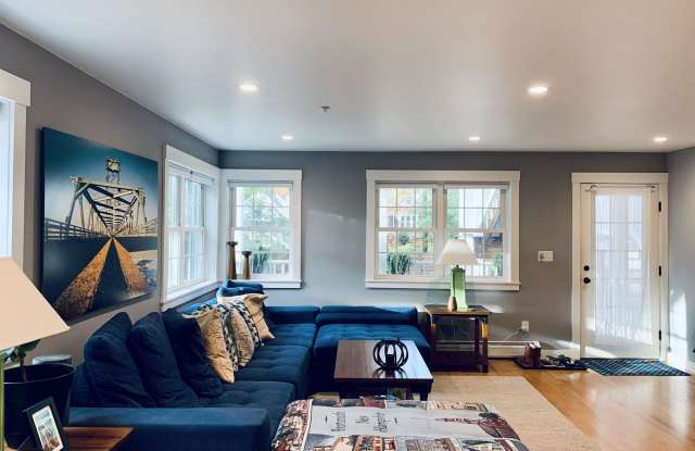 142 Cabot Street Gallery 3