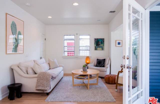 1121 CABRILLO Avenue Gallery 3