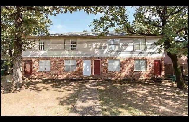 1805 Sanford Drive #3 Gallery 1